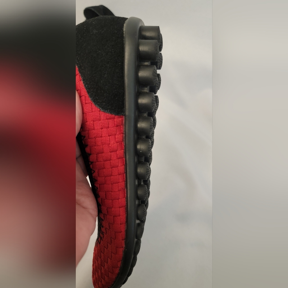 BM bernie mev Red and Black Textured Flats Size 38/7 - Picture 10 of 10